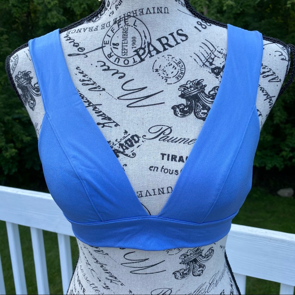 & other stories v-neck wide straps bikini tops 4